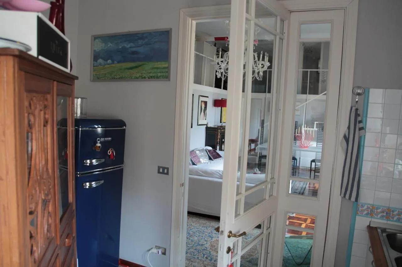 Apartment Chiaia Glamour Appartamento Centralissimo Naples